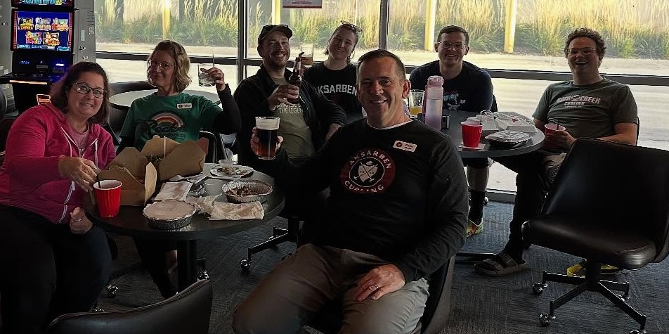 Paulis watch party 20251019b